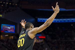 媒体人：排除库明加，勇士队阵容的球商可能处于联盟平均水平之上。