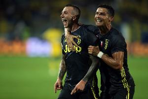 贝纳德斯基：C罗比你想象的更谦逊、更善解人意，且能与大家融洽相处。