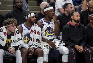 铁林：勇士阵容老化程度更甚快船，整体实力仅达附加赛级别，巴特勒常规赛已无法再继续混日子。