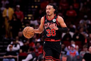 特雷-琼斯与球队达成3年2400万美元的续约协议，他明确表示从未考虑过加盟其他球队。