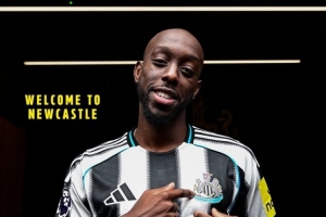 记者消息，雅各布-拉姆塞有望本周末重返赛场，而维萨的缺阵时间预计为3至4周。