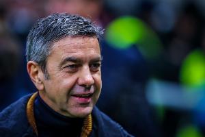 科斯塔库塔盛赞国米：球队表现卓越并主导全场，队长劳塔罗身先士卒引领全队。