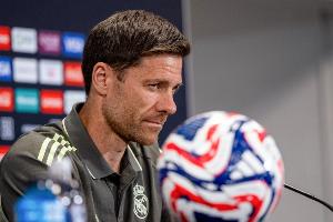 阿隆索：专注整体防守未对亚马尔进行特殊盯防，享受当下并保持冷静。