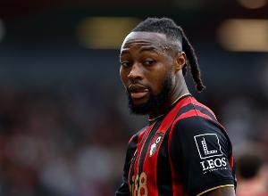 跟队消息：曼城冬窗预计不会引进塞梅尼奥，而阿克则存在冬窗离队的可能性。