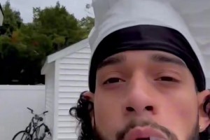 太真实了！外网网红恶搞模仿：库里打球是什么样的？