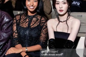 白玫瑰&黑珍珠既视感女星白鹿与科比大女儿同框绝美亮相~