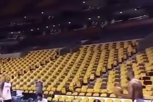 笑死了！小姐姐挑战足坛豪门俱乐部英文读音